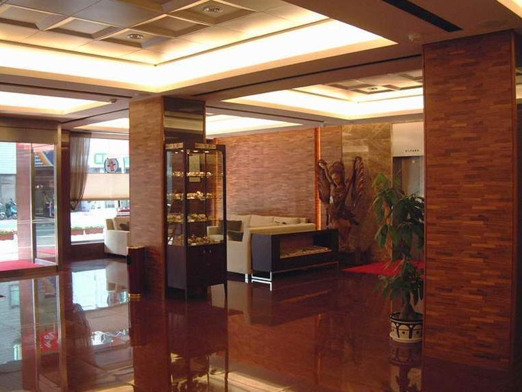 טאינאן The Premier Hotel מראה חיצוני תמונה